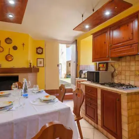 Apartamento Nido Romantico Apiro Con Balcone *