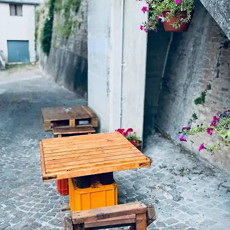 Nido Romantico Apiro Con Balcone * Frontale (Macerata)