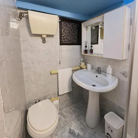 Apartamento Nido Romantico Apiro Con Balcone